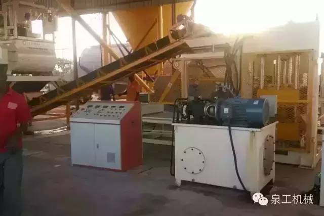 凯发网站QT10落户莫桑比克大型制砖市场